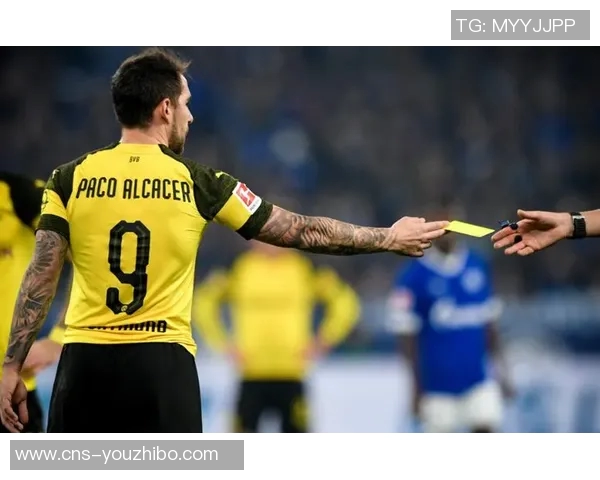 足球比赛中的黄牌规则解析及其对比赛的影响与意义探讨 足球比赛中的黄牌规则解析及其对比赛的影响与意义探讨